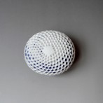 BvR 20-05 Object white-blue, 6x9x8cm, carved porcelain, TerraDelft