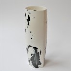 KB2101 In the Garden, vase L, porcelain, h.30x11x10cm, TerraDelft2