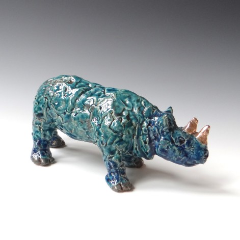 220413 Rhino, ceramic-glaze-gold, h.12x27x9cm TerraDelft2