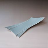GH23D-G14 Plate leaf M, 5x37x14cm, porcelain-celadon, TerraDelft4