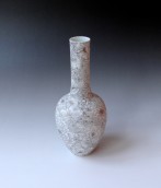 A18-6 New Guan Ware Vase, 2016, h.25xd.10cm, handpainted porcelain, goldluster and celadon glaze, back