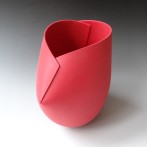 AvH-10 Red object, stoneware and engobe, 2 cuts, 18x25x25,5hcm, TerraDelft32