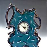 RE2301 Rococo Fish Clock, h.45,5x32x11,5cm, aardewerk-glazuur-goudluster-uurwerk, TerraDelft1 (1)