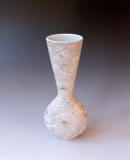 A17-4-New-Guan-Ware-Vase-2016-h.25x10x6cm-handpainted-porcelain-goldluster-celadonglaze-front