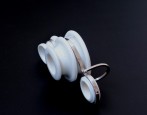 18-23-Ring-3-elements-h.24xl.7xb.38cm-porcelain-silver-TerraDelft-3