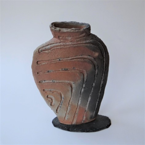 McW2112-3, Brown Vase object, h.34,5x23x6cm, woodfired-stoneware, slate foot, TerraDelft1