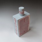 AL-V15-29 Grote fles met dop, ingelegd porselein, h.31,5x16x9cm, TerraDelft3