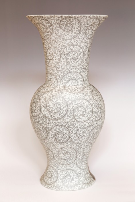 T13C-New-Guan-Ware-Vase-2016-h.44x20x12cm-handpainted-porcelain-goldluster-and-celadon-glaze