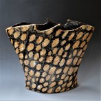 PhD2121 Vase vagues rouge, h.38,5x39,5x9,5cm, stoneware, TerraDelft 2
