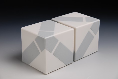 1-264-Cube-Series-2019-2-parts-9x9x9cm-porcelain-TerraDelft-2