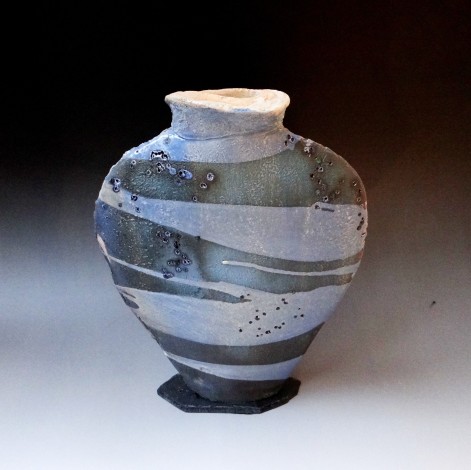 McW20-9 Vase object, stoneware, woodfired, 40x27x7cm, TerraDelft1