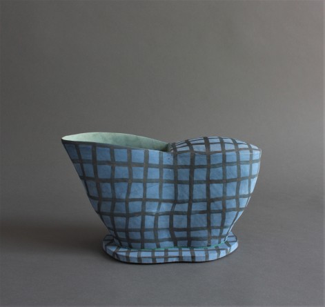 Blue vase on platter, 23,5x17x40cm, stoneware