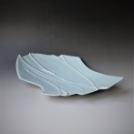 HG1807 Plate Leaf L, porcelain-celadon glaze, h.7x43,5x28cm, TerraDelft3