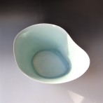 HG1602 Flower vase, porcelain-celadon glaze, h.18x24x31cm, TerraDelft6