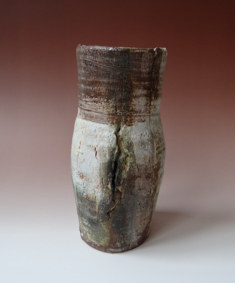 RW1601-Vessel-h.28x16x13cm.-stoneware-11