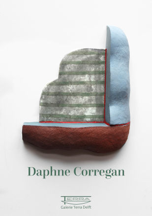 Daphne Corregan solo; objecten in keramiek