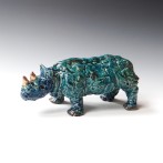 220413 Rhino, ceramic-glaze-gold, h.12x27x9cm TerraDelft1