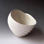 CI20-01 Yōki vessel, stoneware, h.14,5x19x15,5cm, TerraDelft3