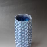 PB112-Vase-8-angles-stoneware-h.21x95x95cm-2-TerraDelft