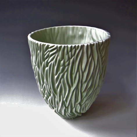Flow Vase L1, h.30xd.24cm, JDZ porcelain-celadon, TerraDelft (1)
