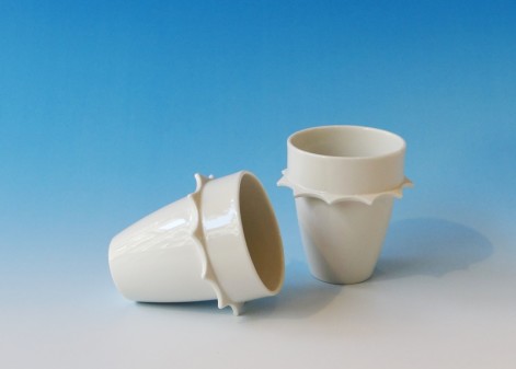 Beaker-Star-porcelain-h.9xd.7cm.-2