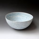 ME21-4 Bowl lines, h.16xd.35cm, white-blue, porcelain-handbuild, TerraDelft1