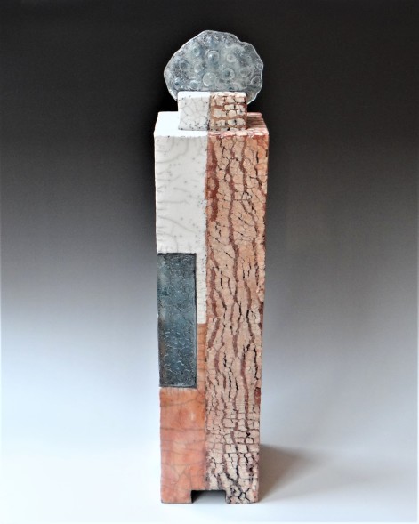 SS23-4D Doosobject hoog, 2023, h.63x13,5x14cm, raku keramiek-glazuur-glas, TerraDelft1