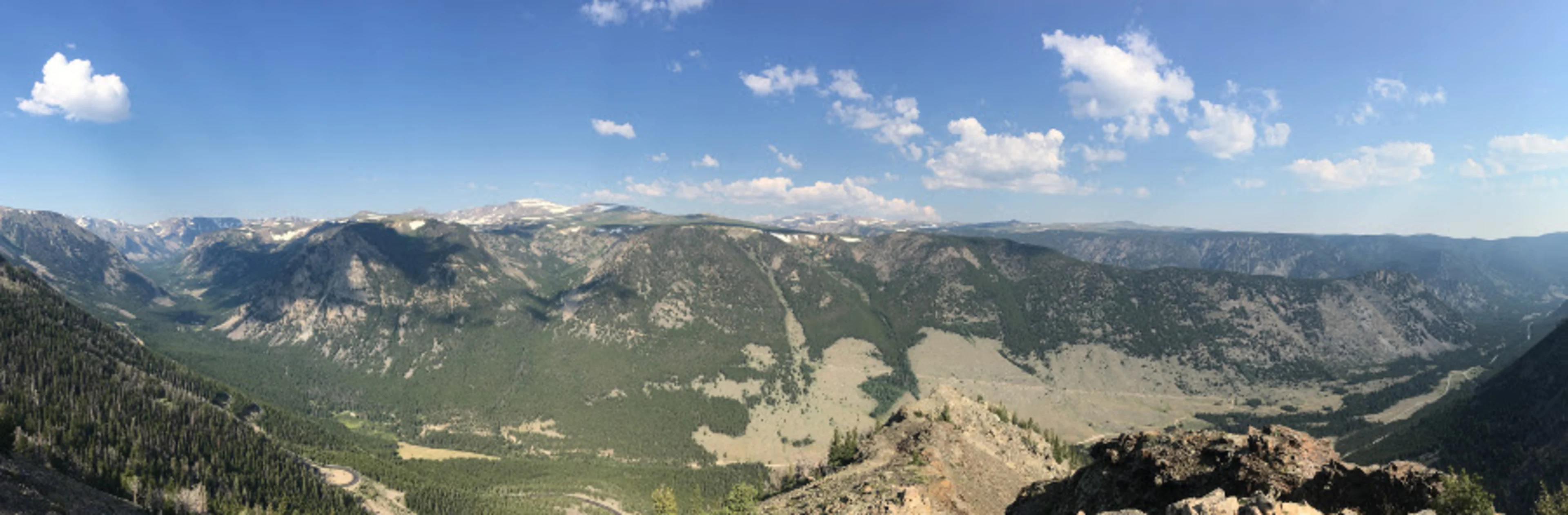 The panoramic view from Beartooth Pass