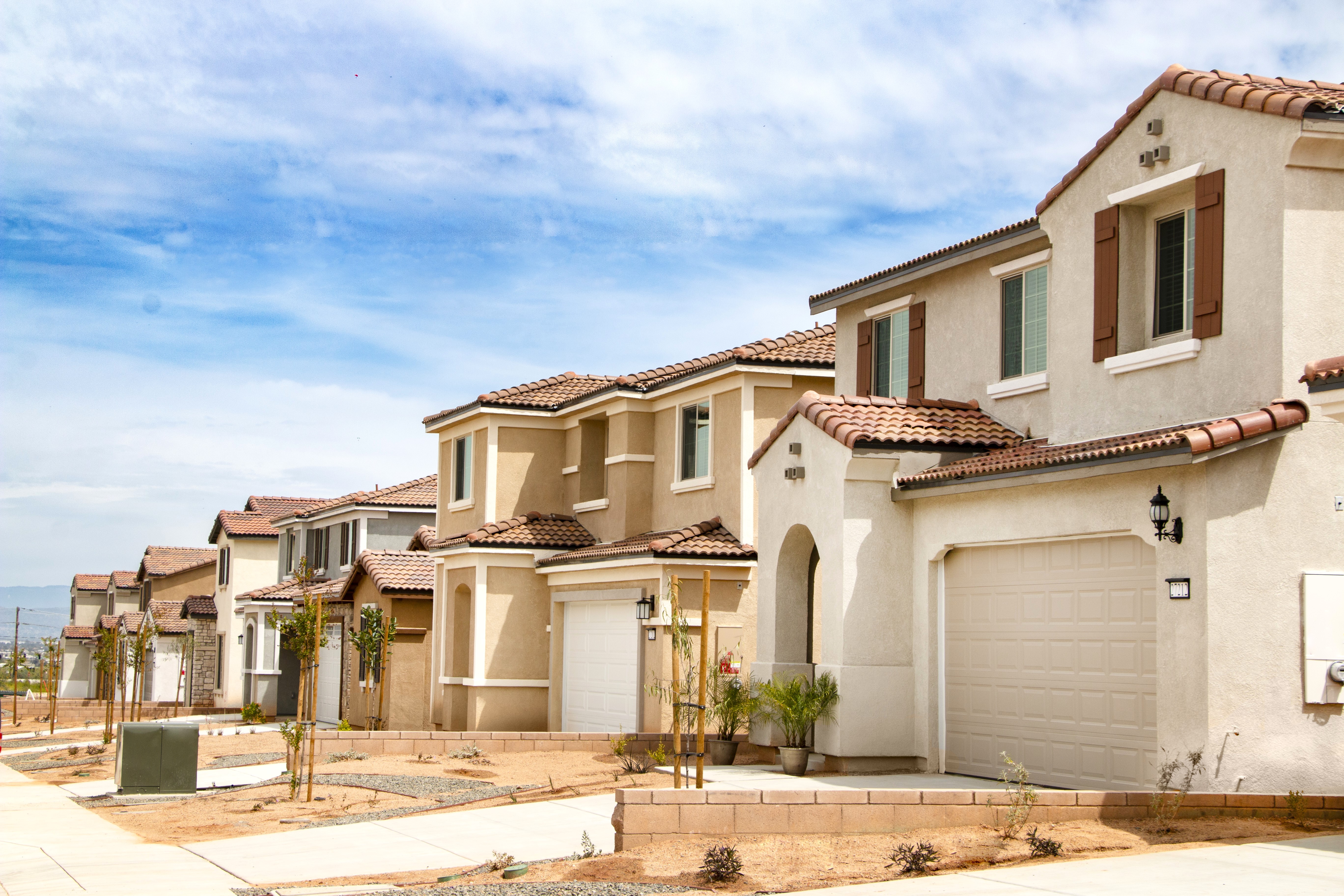 Cimarron Ridge community homes on a street