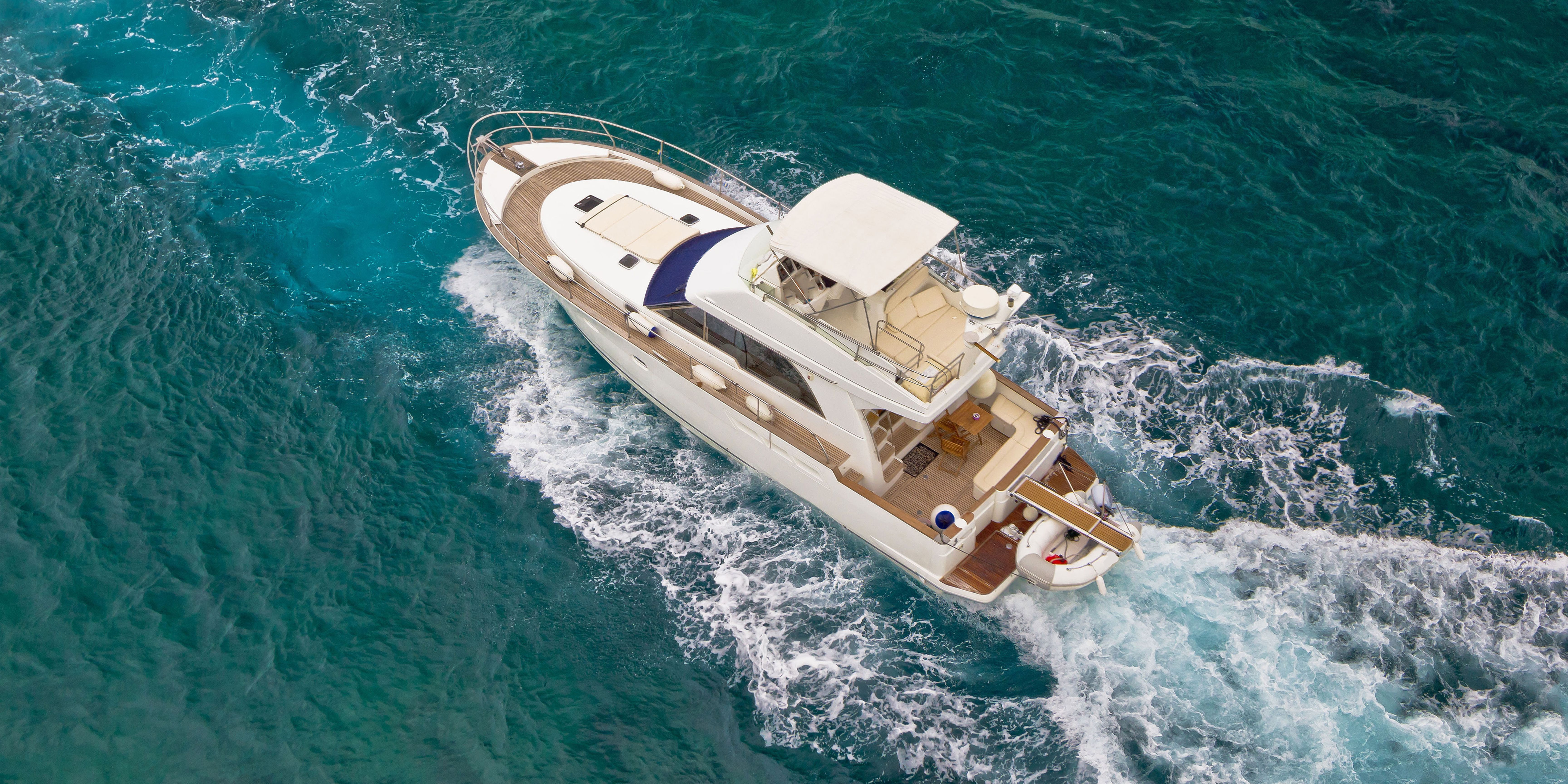 Yacht in lake Tahoe