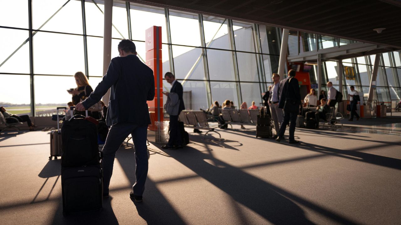 https:Pack smarter, not harder! Maximize carry-on space with clever folding and rolling techniques to streamline your luggage for stress-free travel.