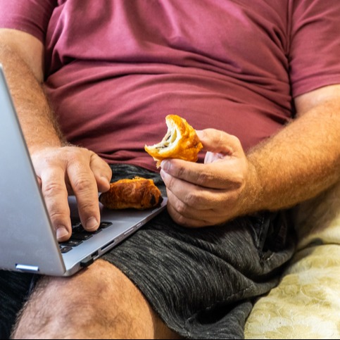 Overweight obese man with hypercholesterolemia, teleworking and eating pastries