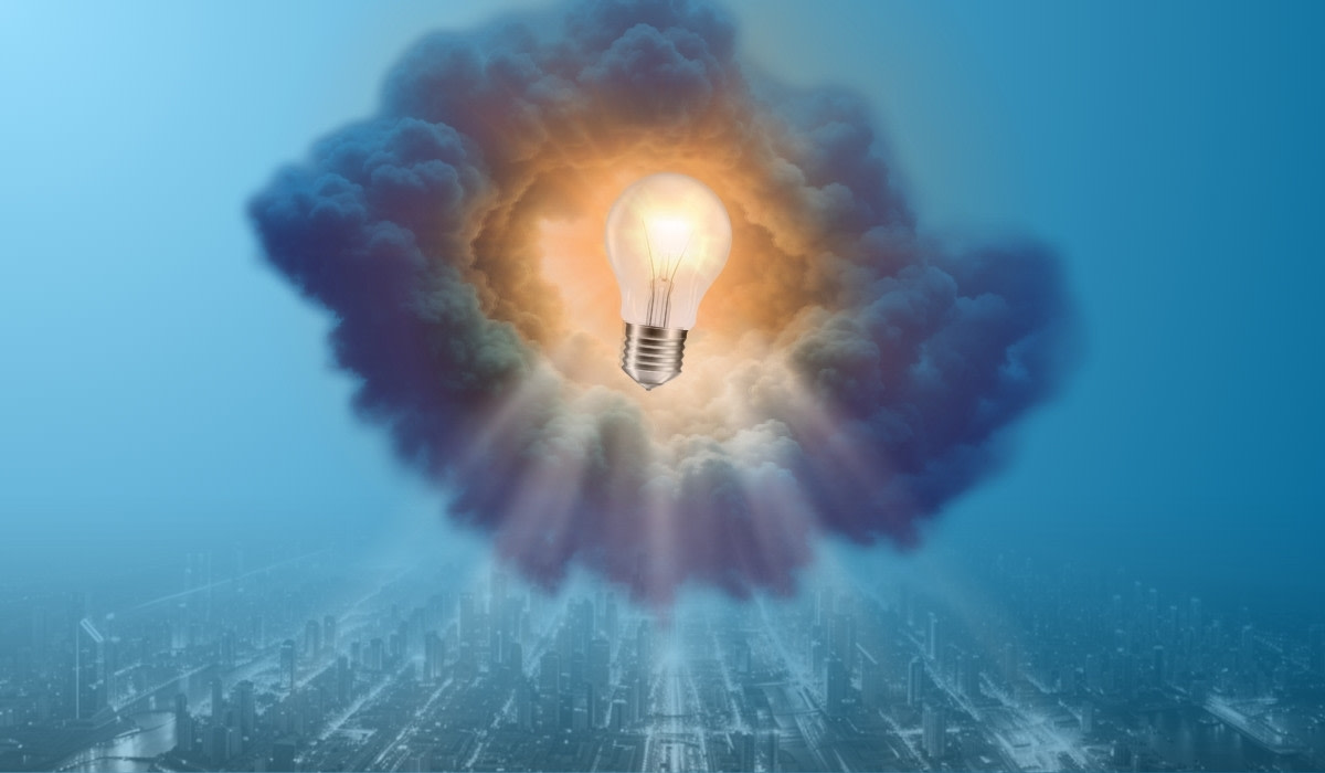 A lightbulb in the clouds resembling gaining clarity through the fog with data storytelling.
