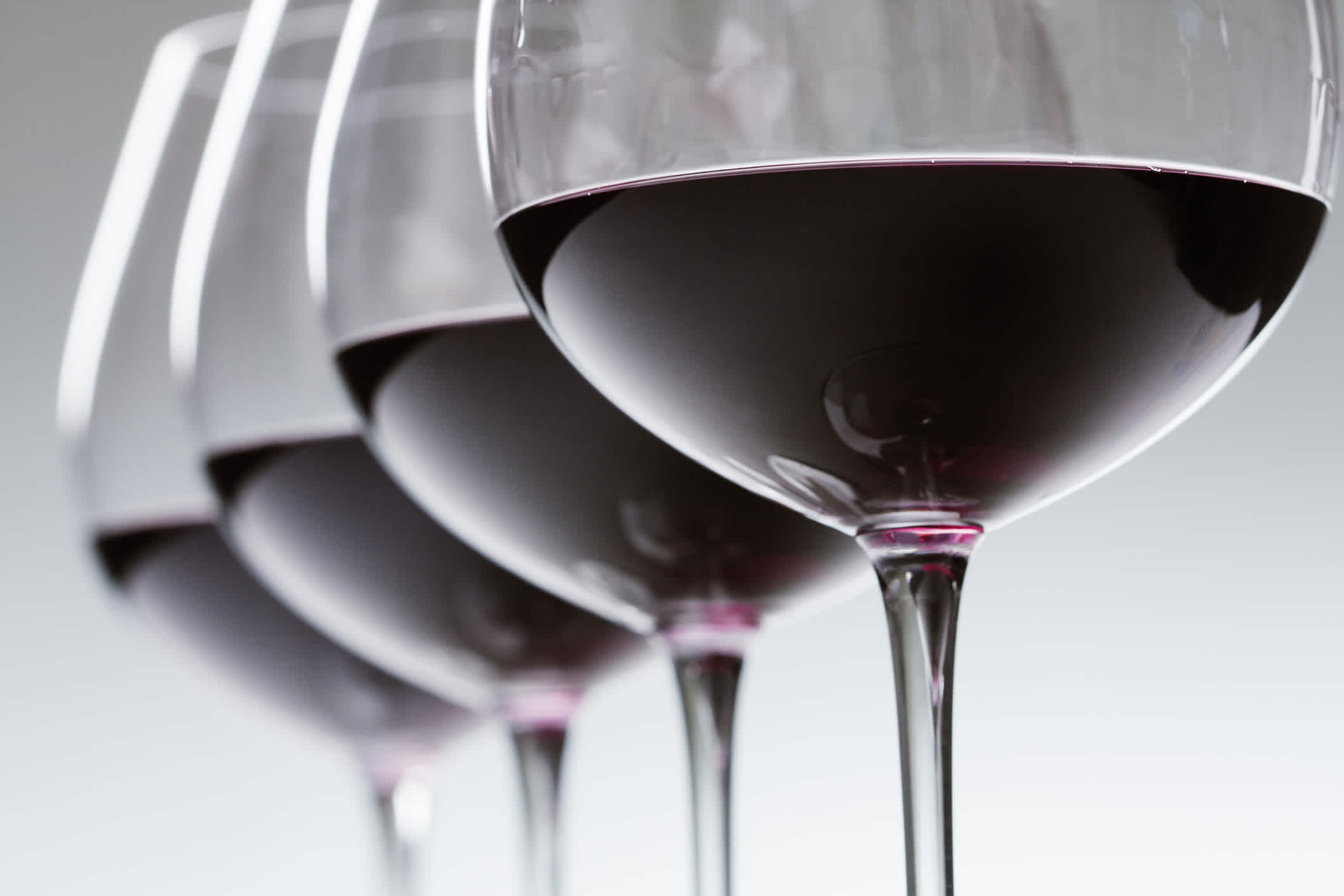 Red Wine Types Chart: Light, Heavy or Full Bodied Spectrum
