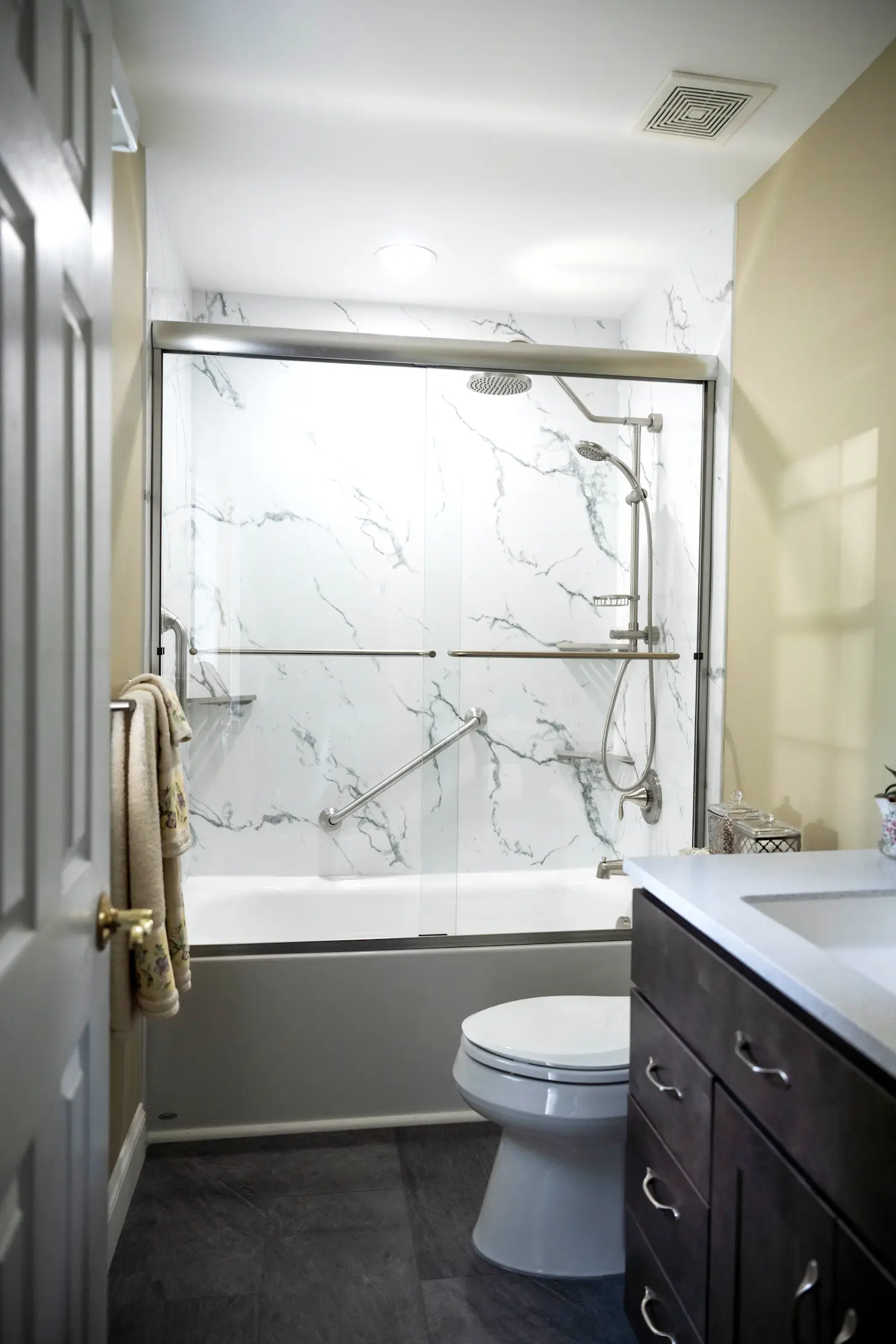Bathroom Remodeling in Galveston, TX | Licensed & Insured