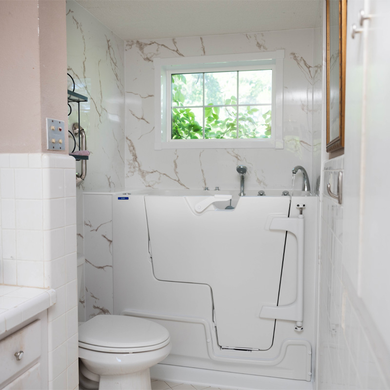 Walk-in tub installation in Quincy