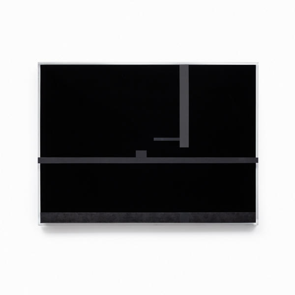 Black Mirror Box, P.C. II bitumen in plexiglass