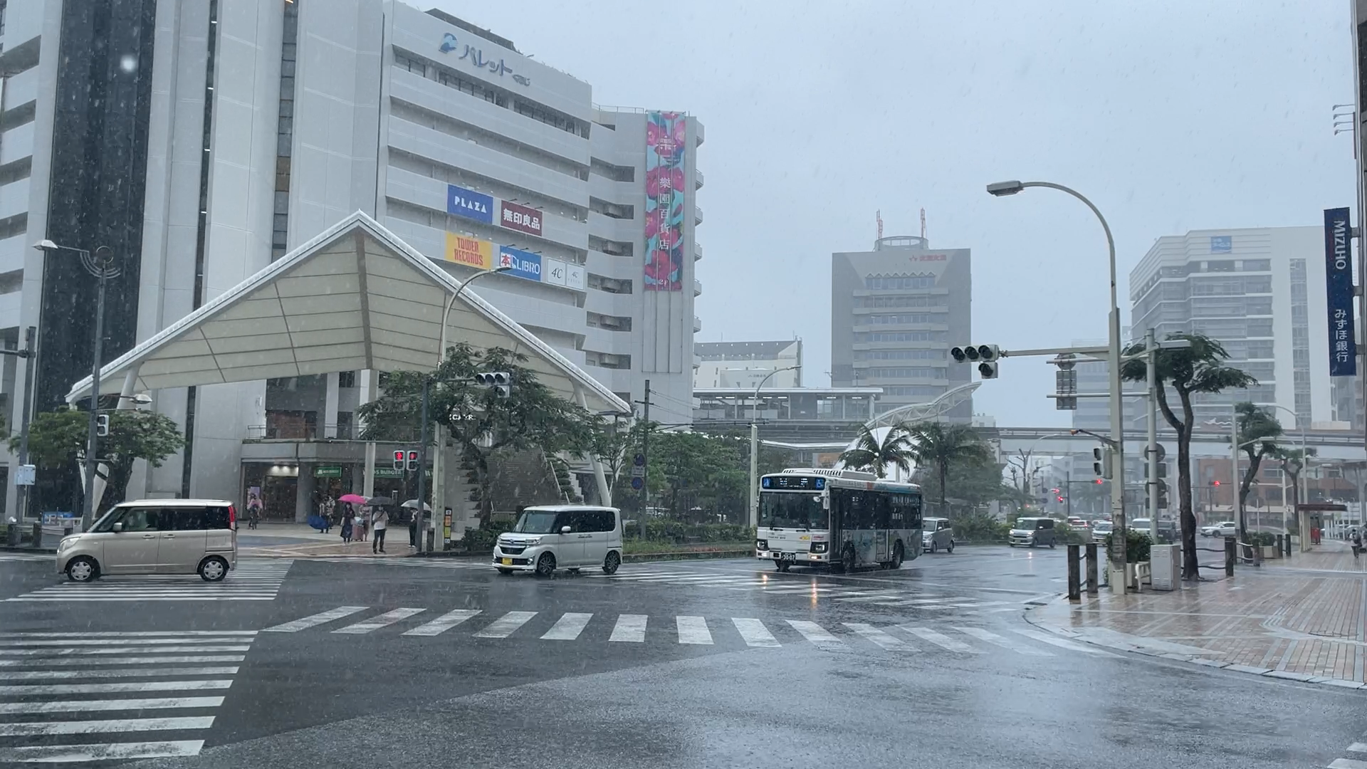 沖縄雨の日