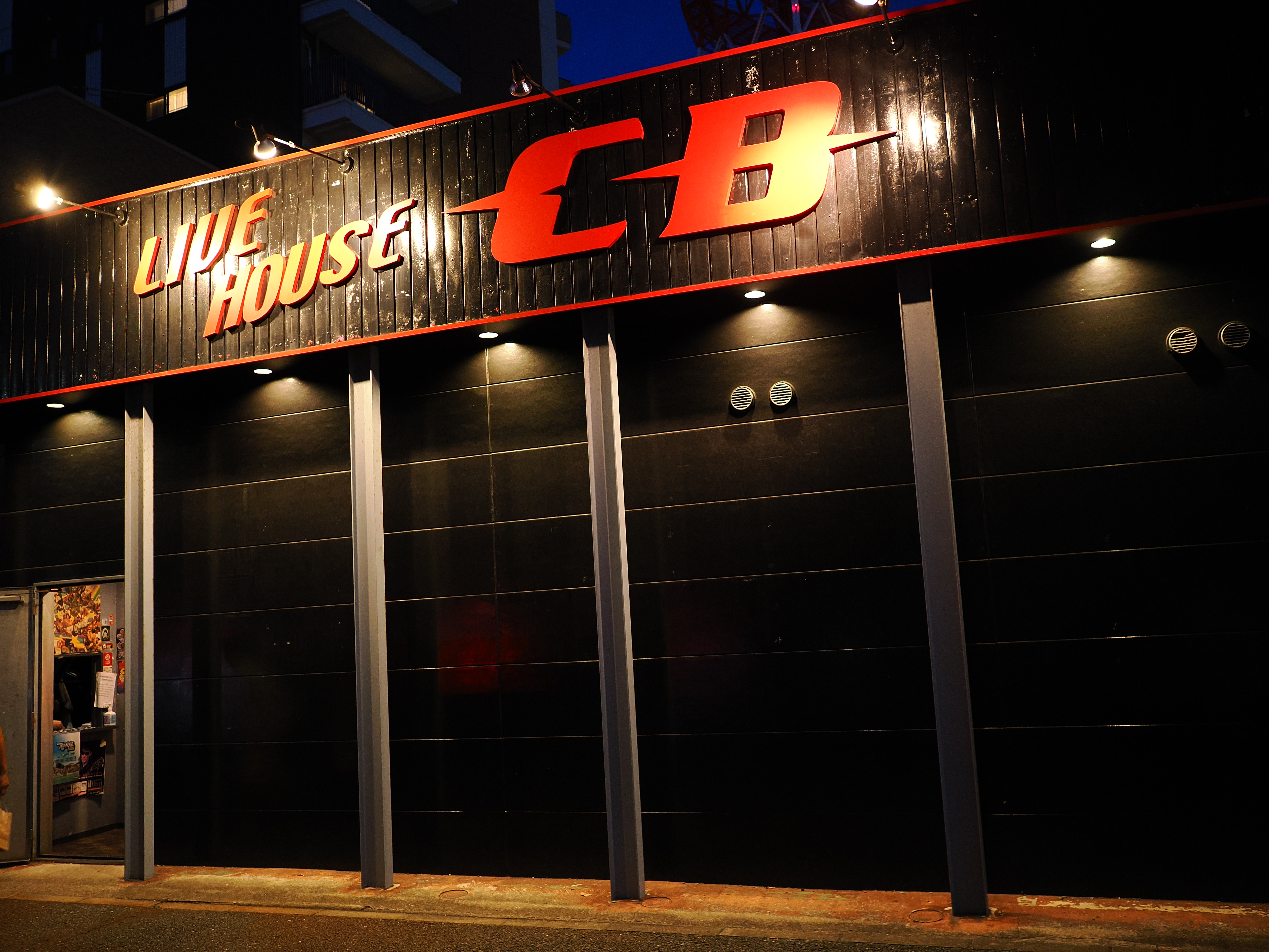 ライブ会場の入り口の写真