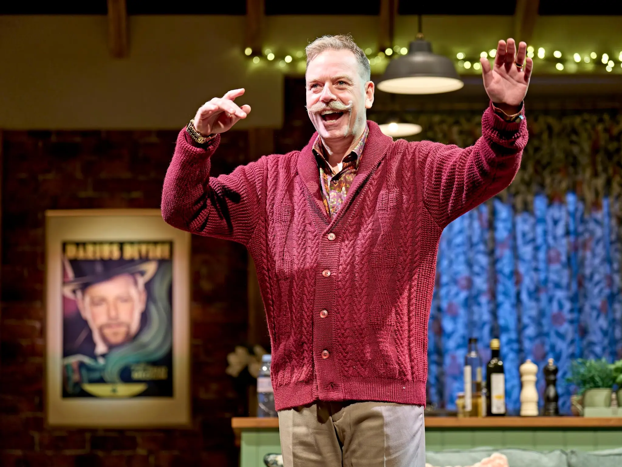 Image preview for Rufus Hound in The Other Side of Murder (photo Manuel Harlan 2