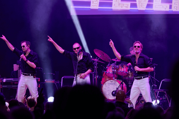 Image preview for The Magic of The Bee Gees Image 4