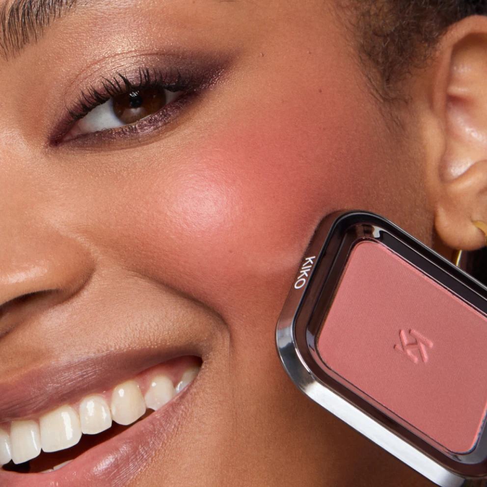 Long-lasting powder blush with a buildable result | KIKO MILANO