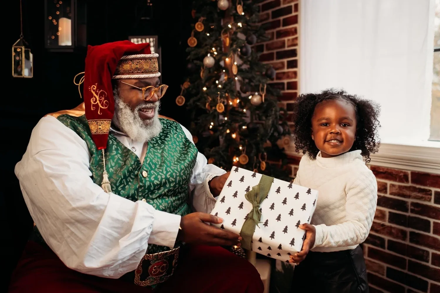 Pictures with Santa Chris