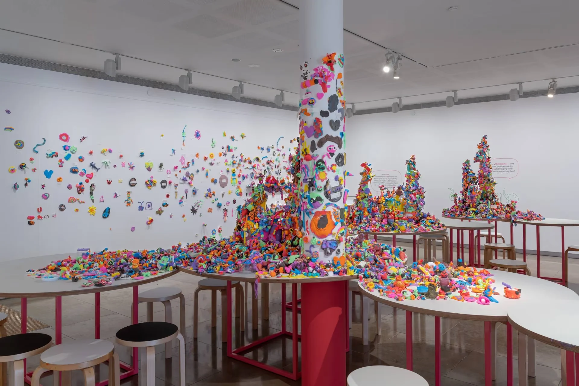 CLC Do-Ho-Suh -Artland -Photo -Auckland-Art-Gallery-Toi-o-Tamaki -01-10-25 -032 -PRINT-A4-scaled