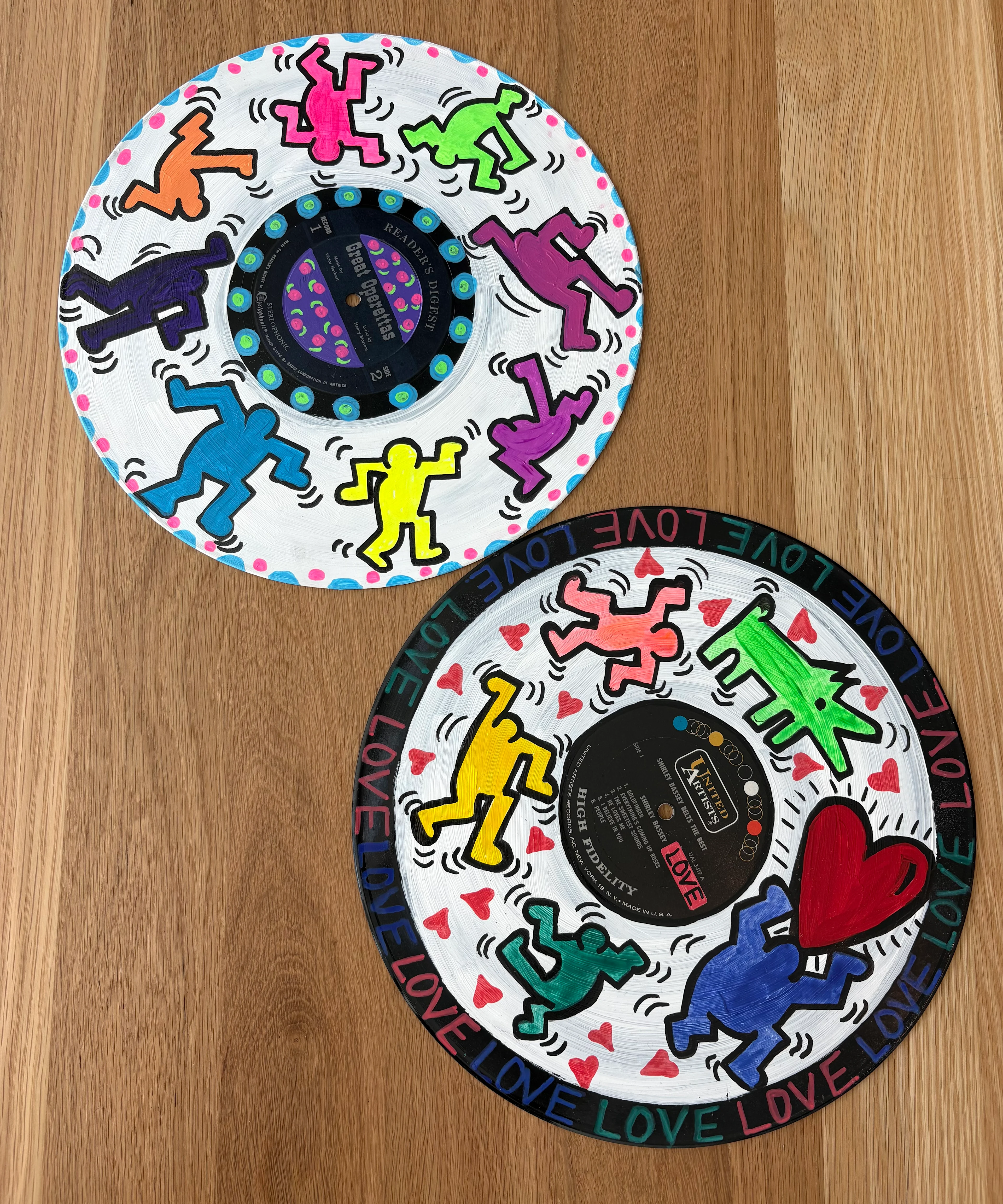 Art Together Workshop: Painting Vinyl Records