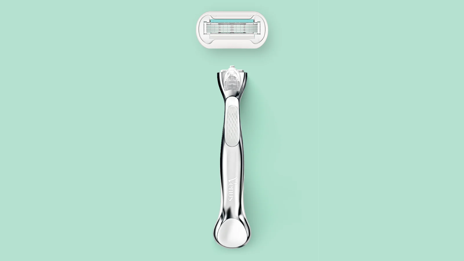 The Difference Between Disposable and Reusable Razors for Women