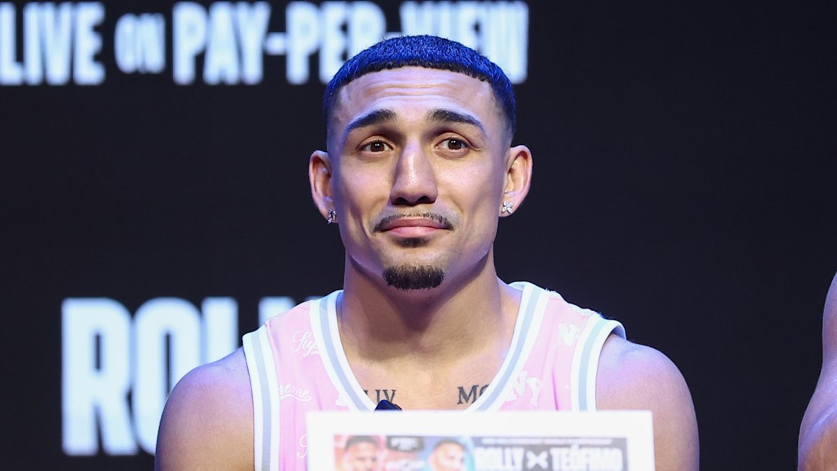 Lopez on Davis ducking Haney: 'Prove that you earned that money'