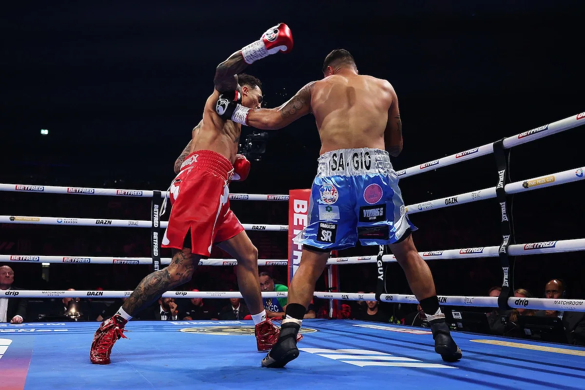 Ben Whittaker Knocks Out Braian Suarez In First Round In Liverpool | The  Ring