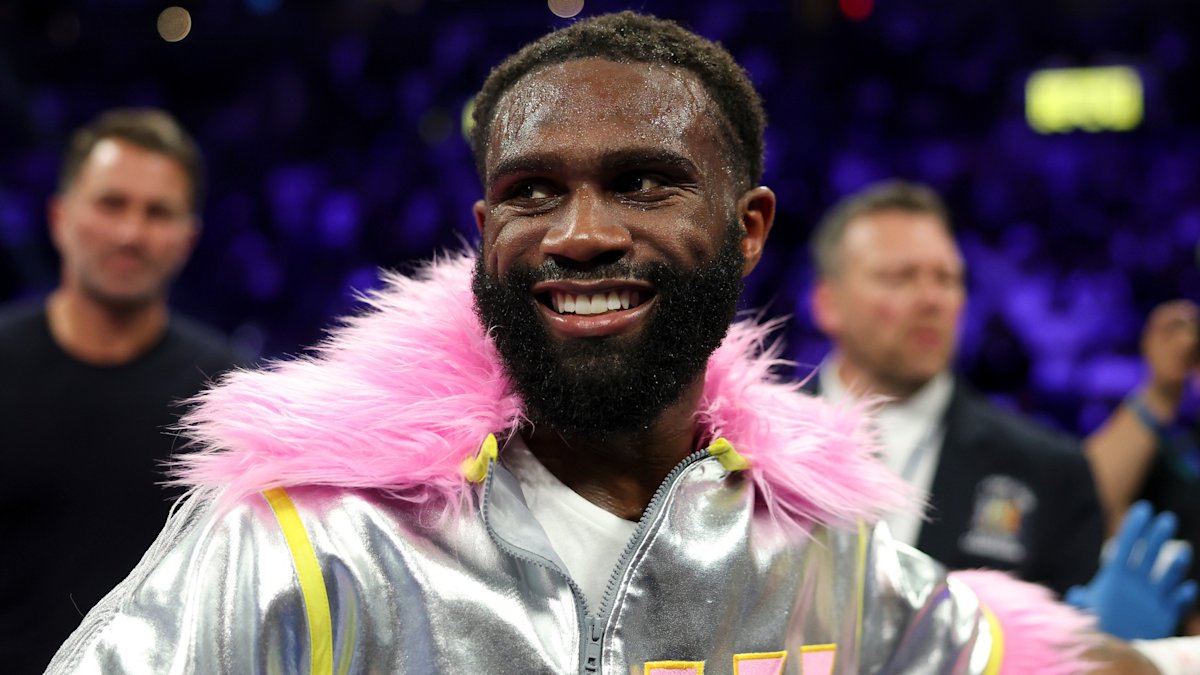 Ennis tells Fundora, Kelly to ‘keep his belts warm'