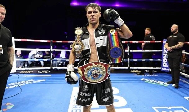 Constantin Ursu starting to make money, waves at 147 pounds